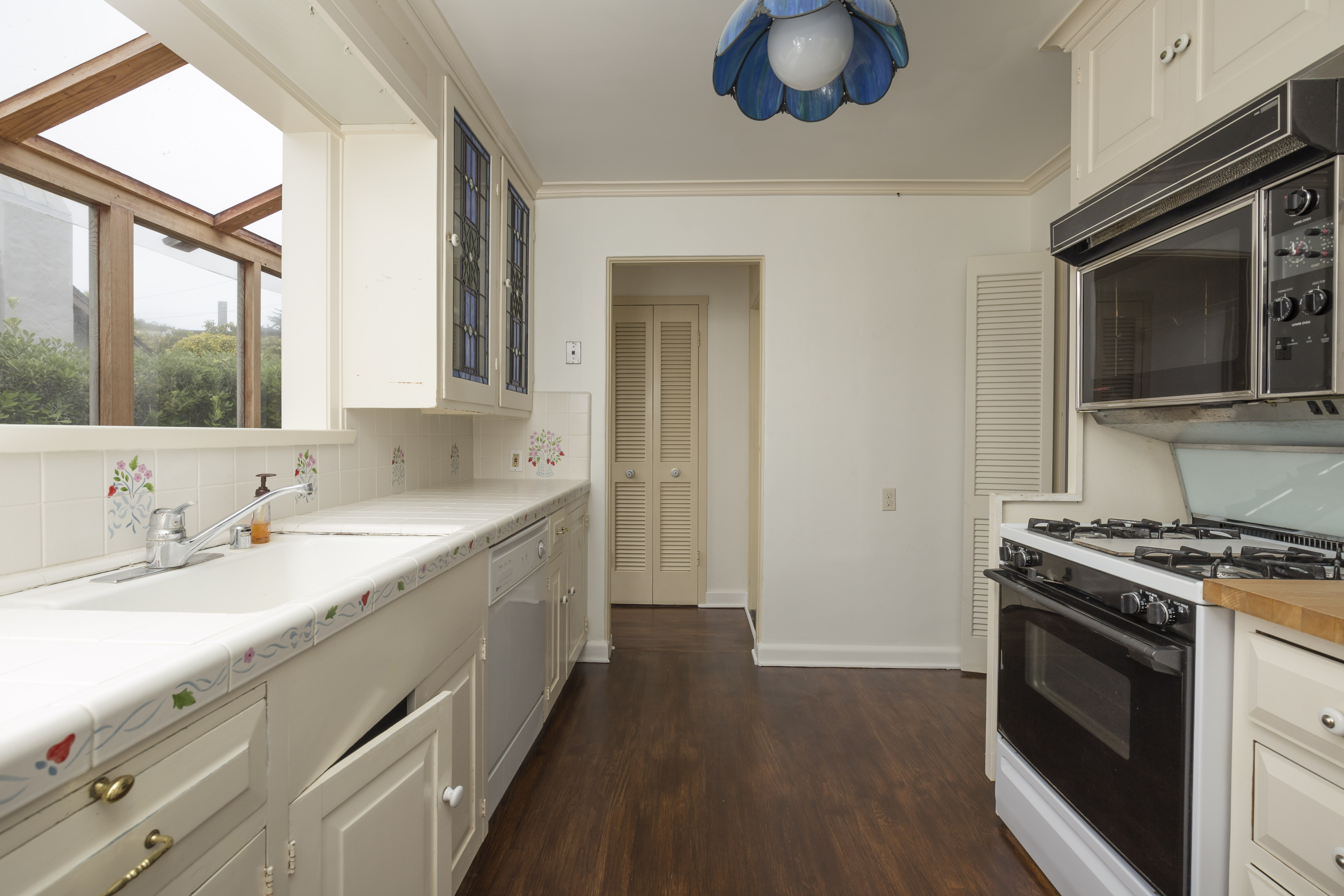 Image of 11 2489 San Antonio Ave Kitchen(1)