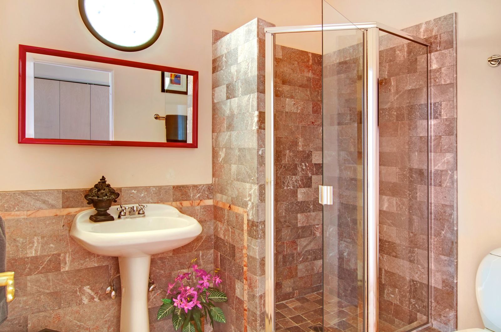 Guest Bath - Before