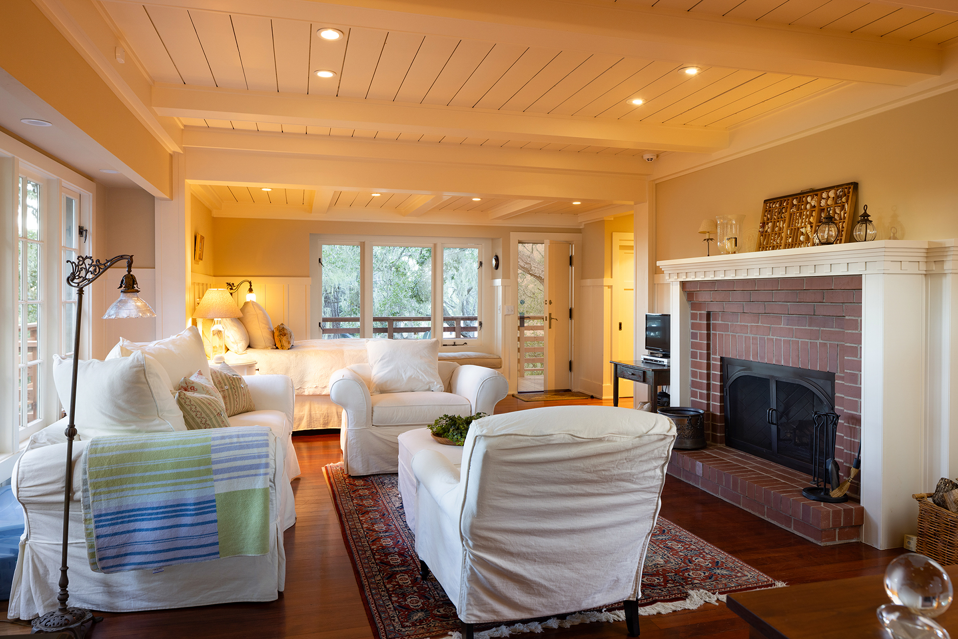 cottage's fireside family room