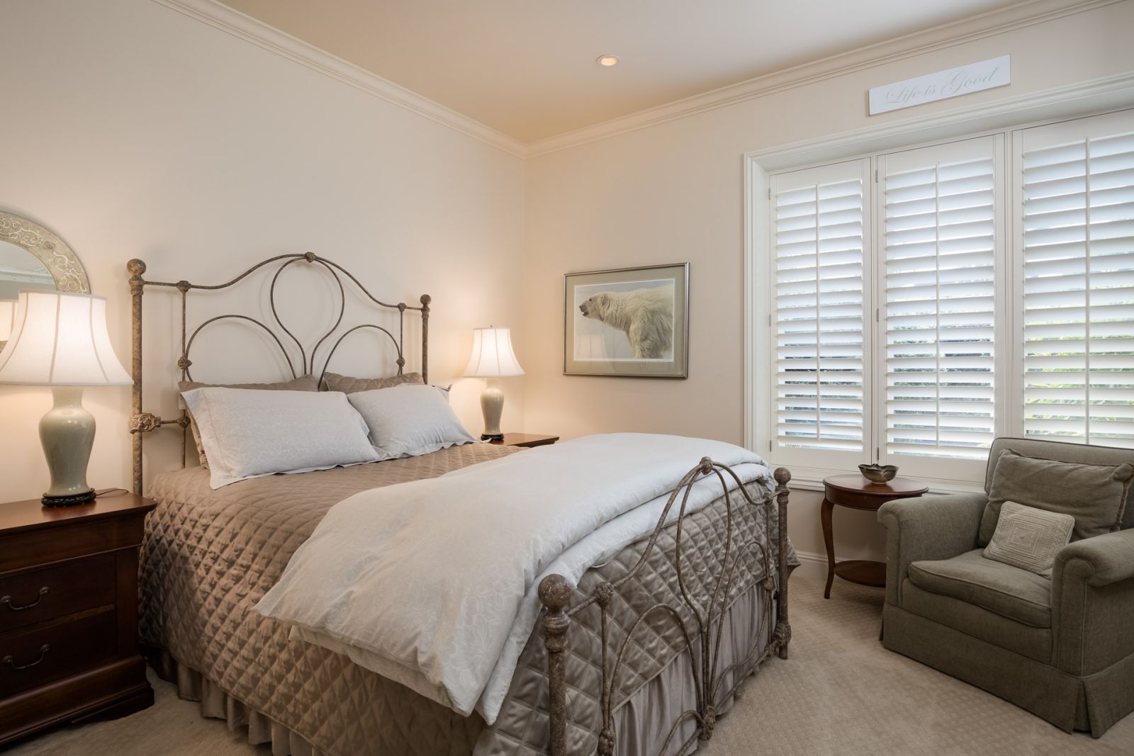 Image of 898 Colton Street 18