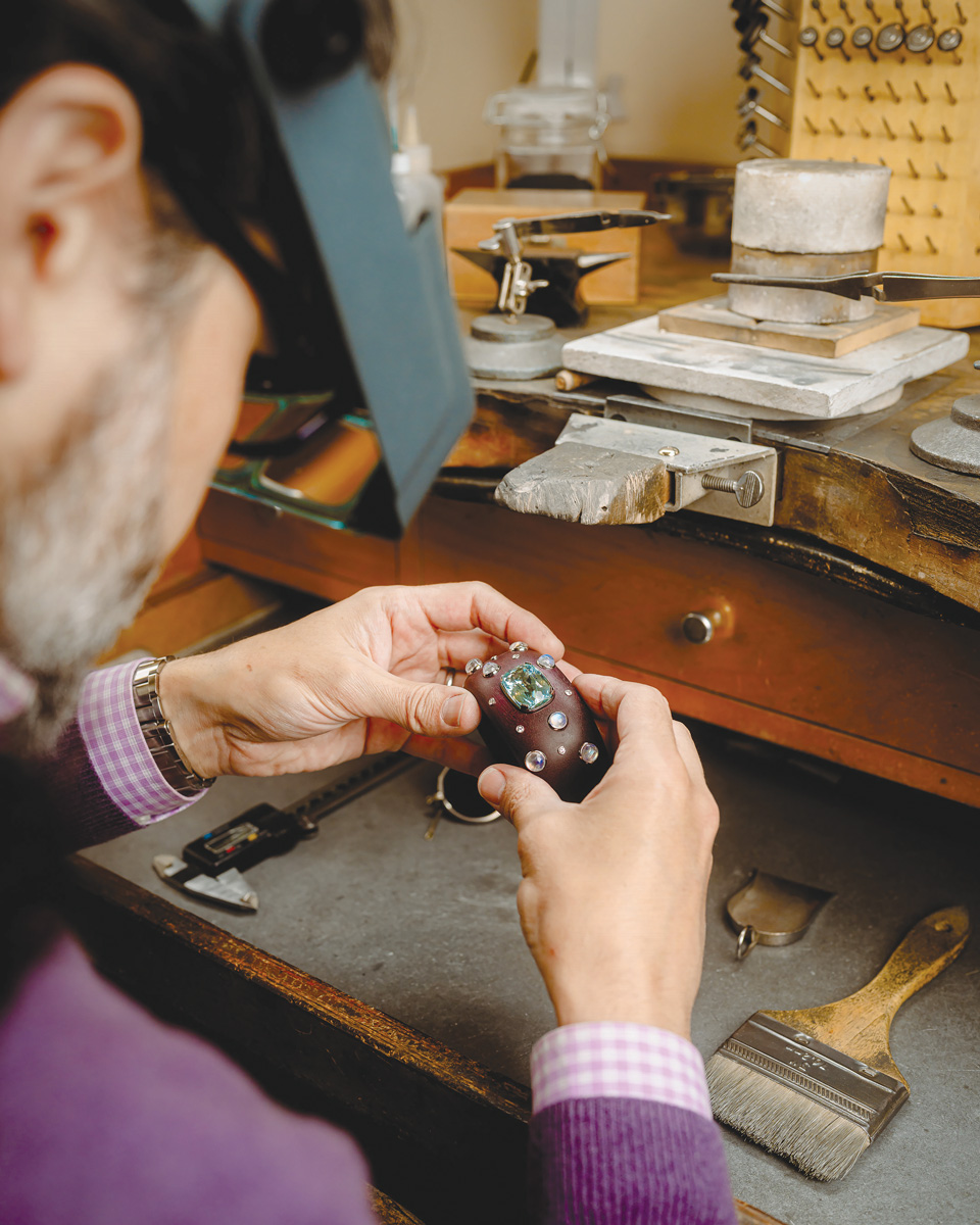 Master jeweler Juan Da Silva