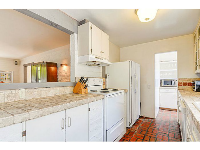 Kitchen - Before