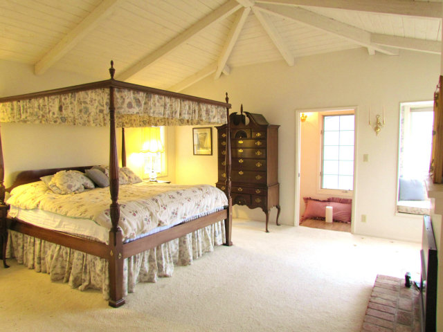 Master Bedroom - Before